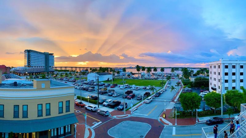 Alaska Airlines Fort Myers Office in Florida